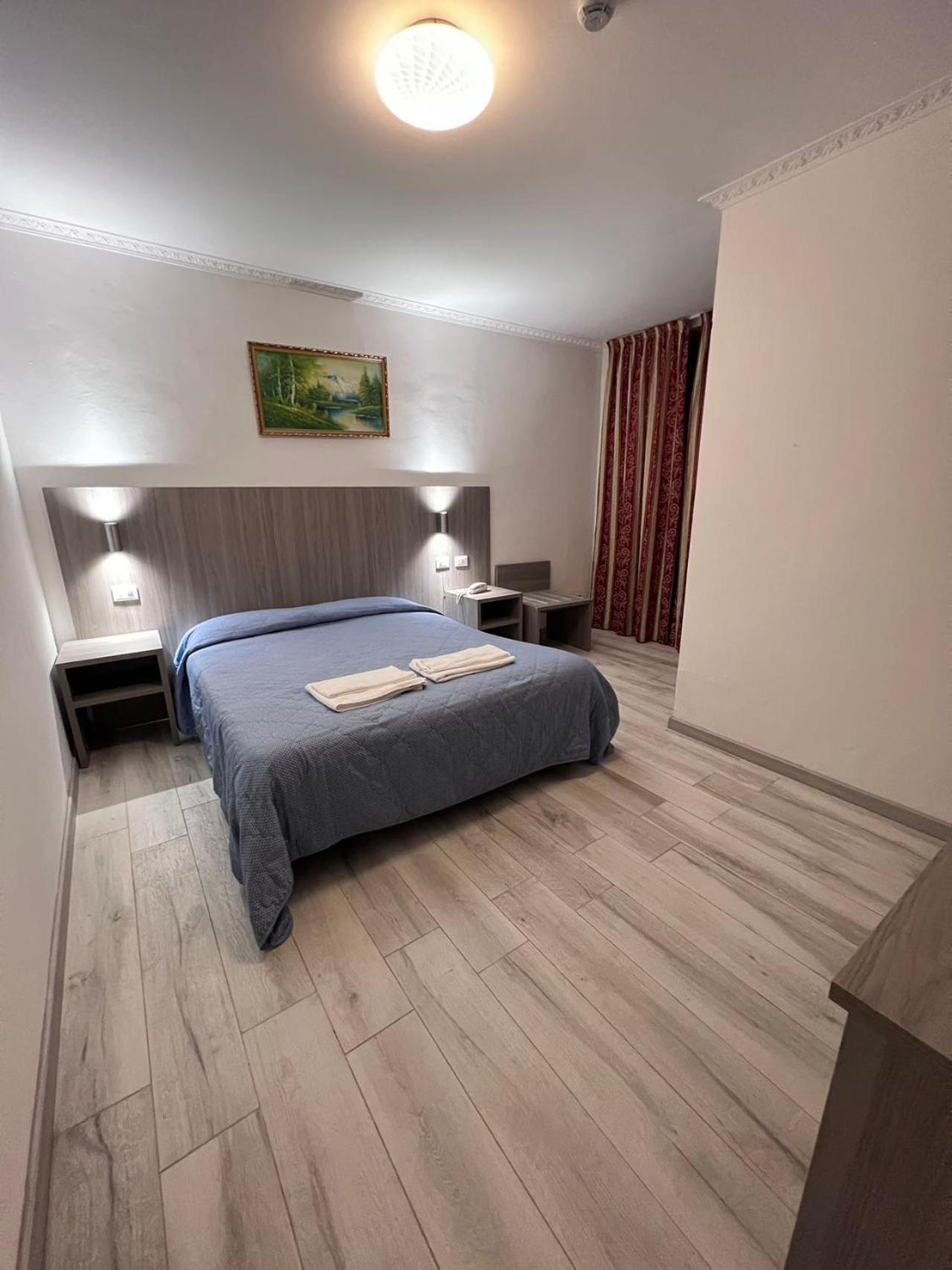 Hotel Taverna Dantesca 3*